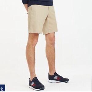 🌸3/$15 Tommy Hilfiger Classic Flat Front 7” Shorts 30